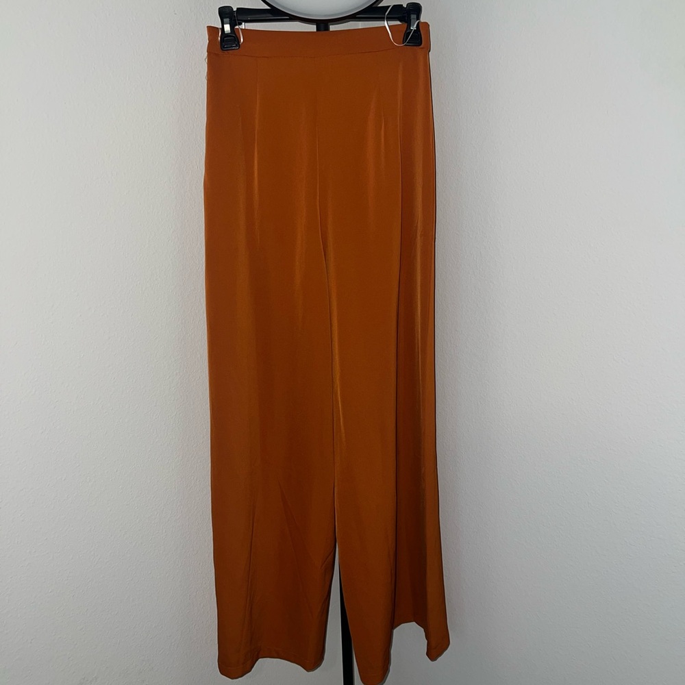 Hello Molly orange pants medium